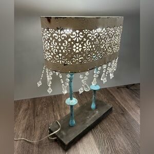 Beautiful vintage inspired double bulb lamp